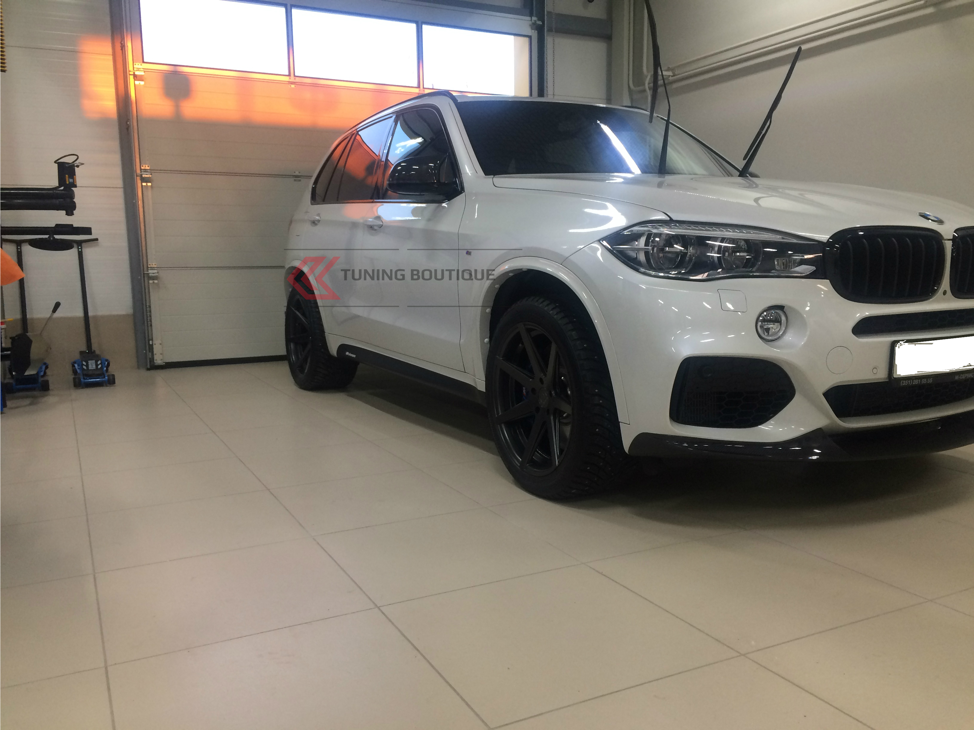 BMW X5 на 20" дисках Rohana RC7 Matte Graphite фото 1